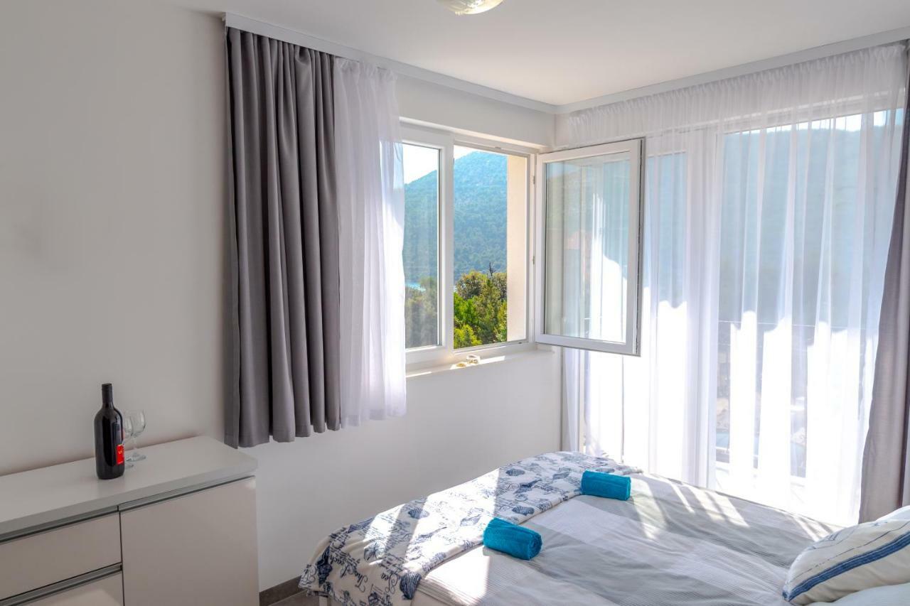 Apartmani Dalmacjia Grebastica Exterior photo